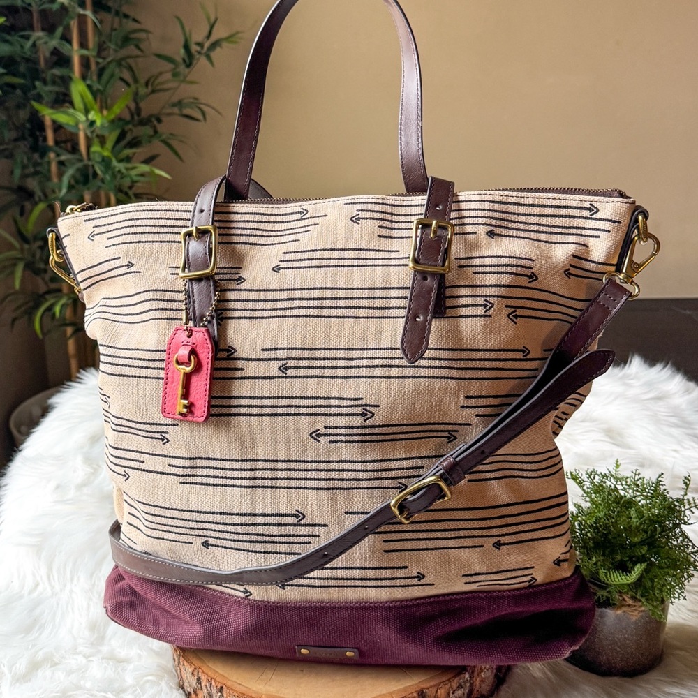 Fossil Kendall Arrow Canvas Leather Cream Brown Crossbody Tote Handbag Purse